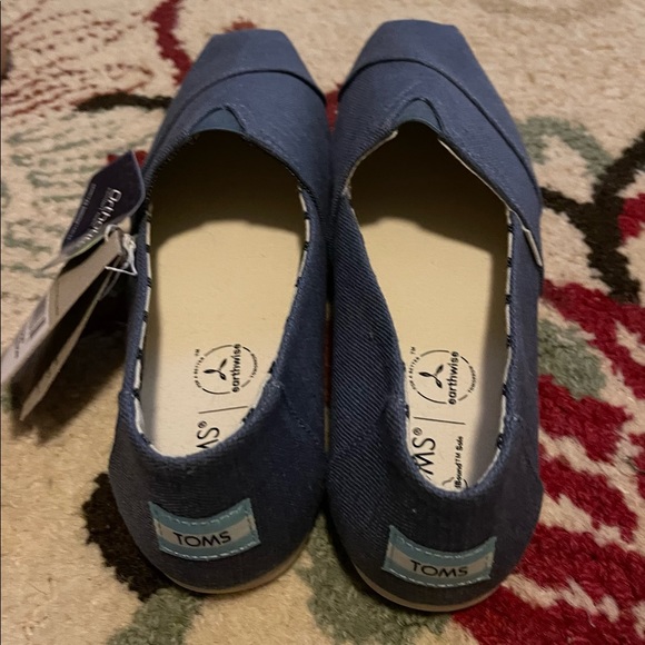 Tom’s Alpagarta Blue Jean Loafer-Brand new, still in box - Picture 1 of 4